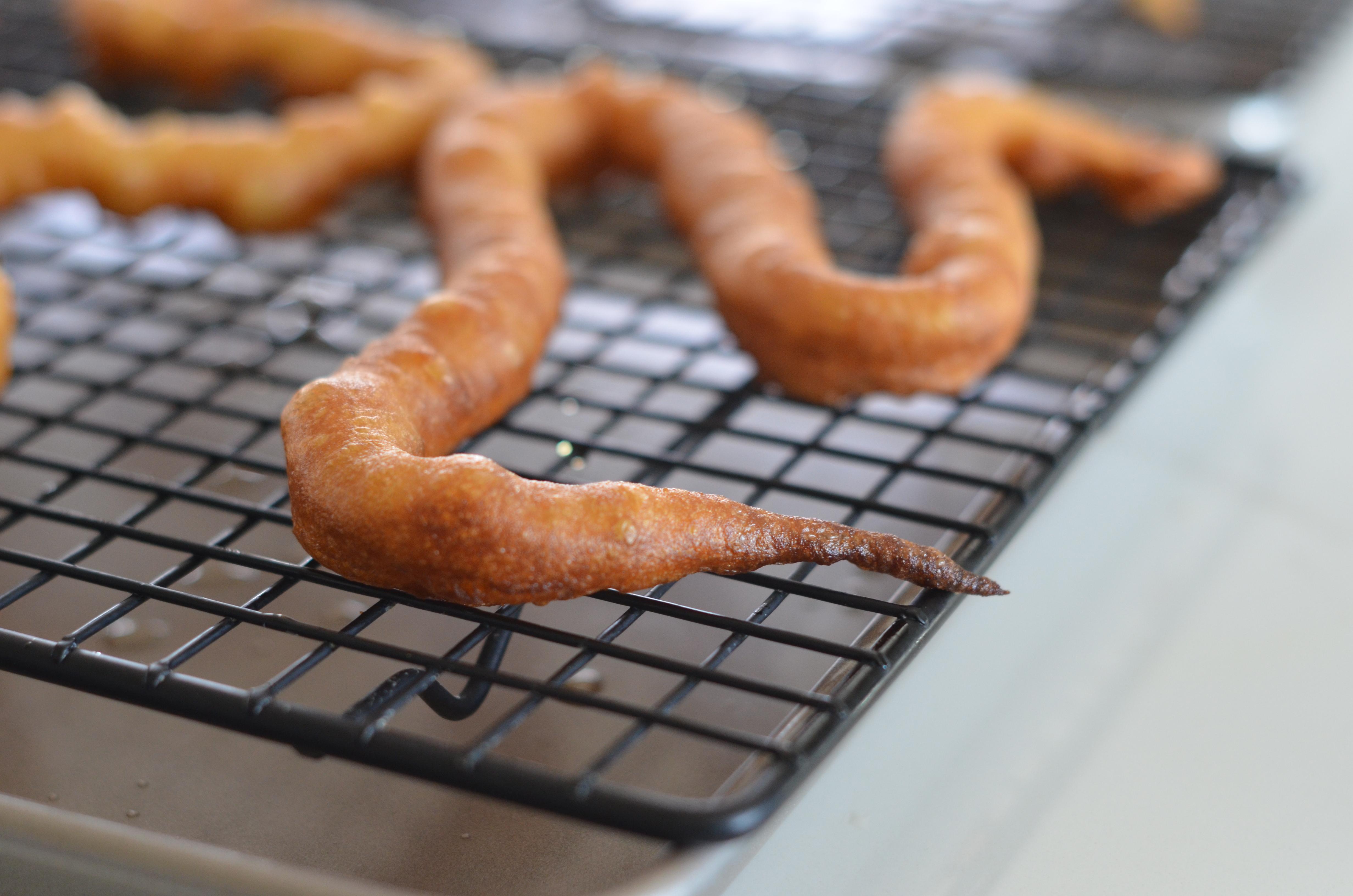 04-Fry Snake Churros.JPG