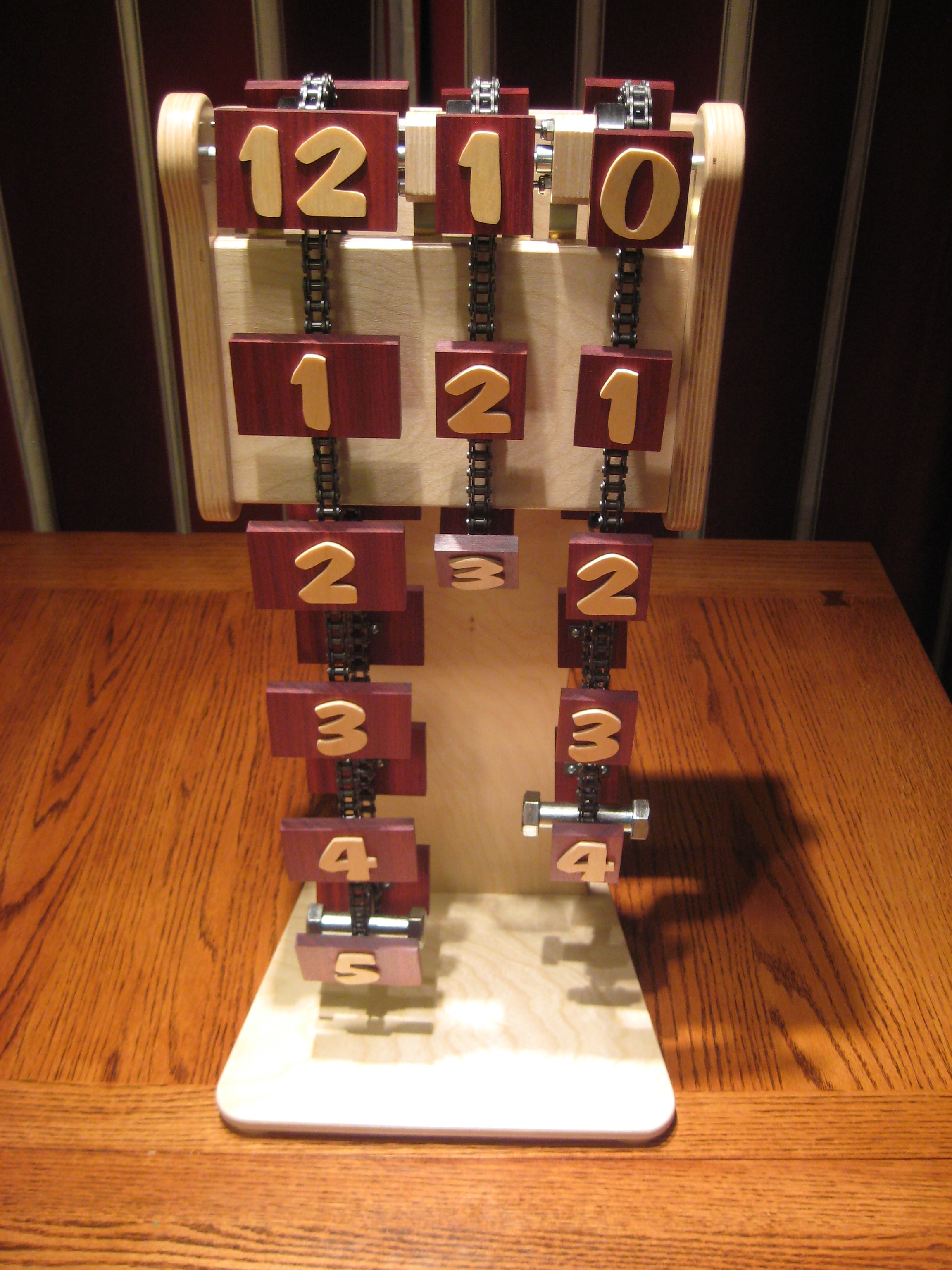 122811-Chain Clock-007.JPG