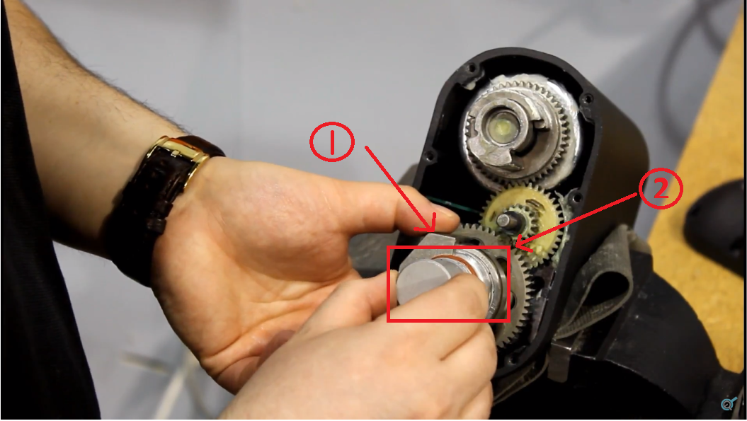 4 How to Rotate the Mounting Hole for our Linear Actuator 4.png