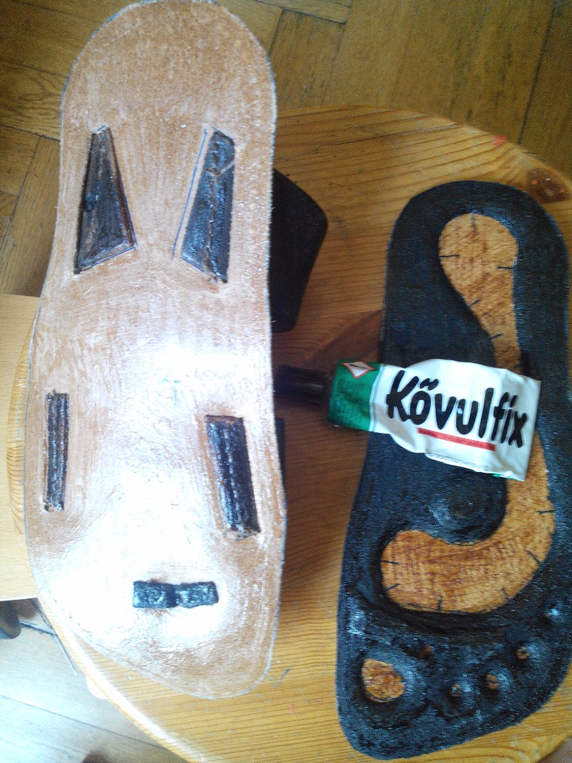 42 glue together the inner sole with the insert-n-running-sole.jpg