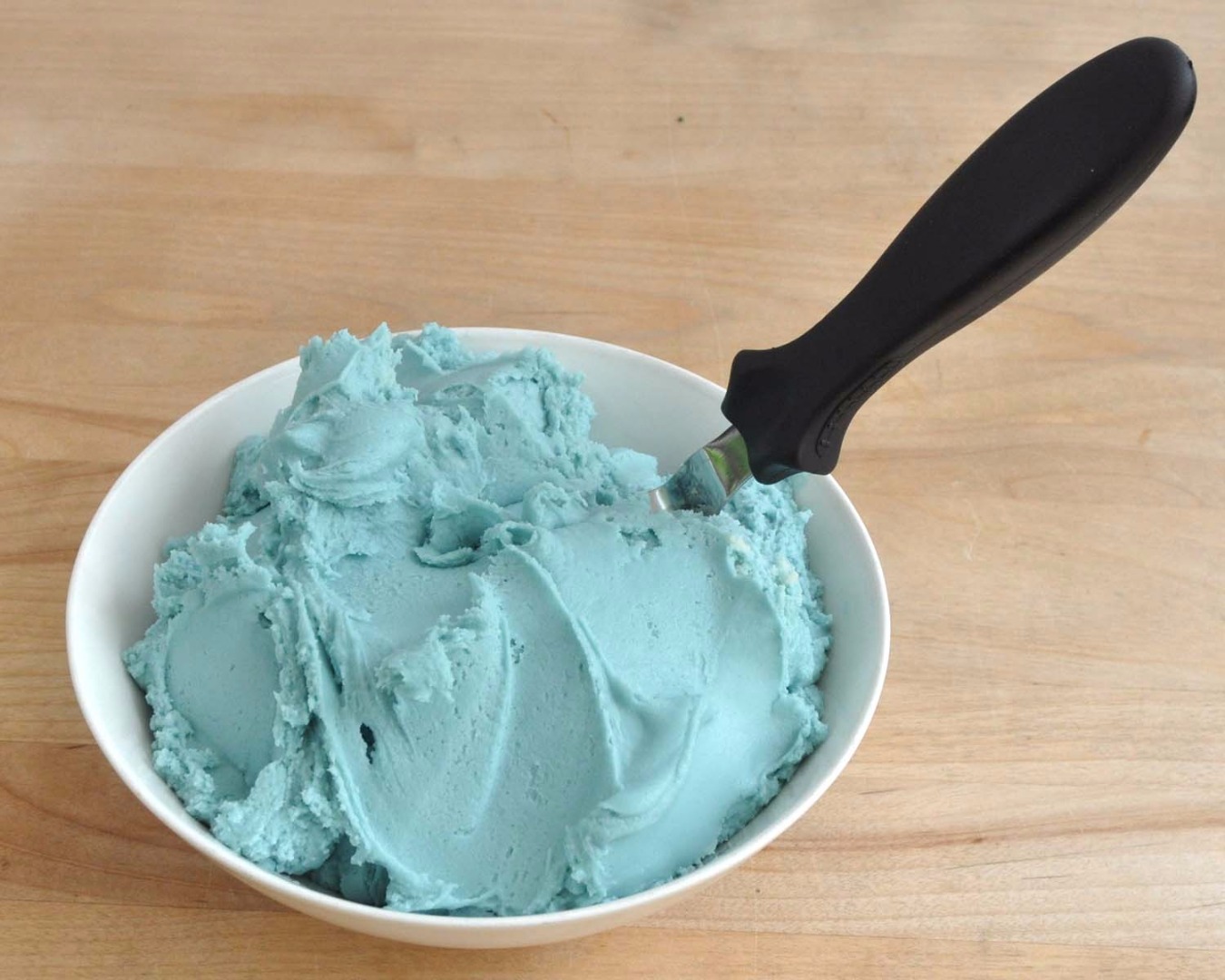 Blue Cream Cheese Frosting.jpg