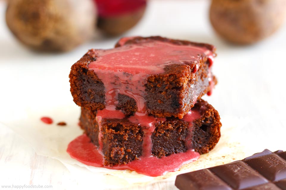 Chocolate-Beetroot-Brownies-with-Sauce.jpg