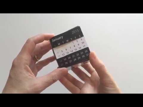 Desktop calendar puzzle cube