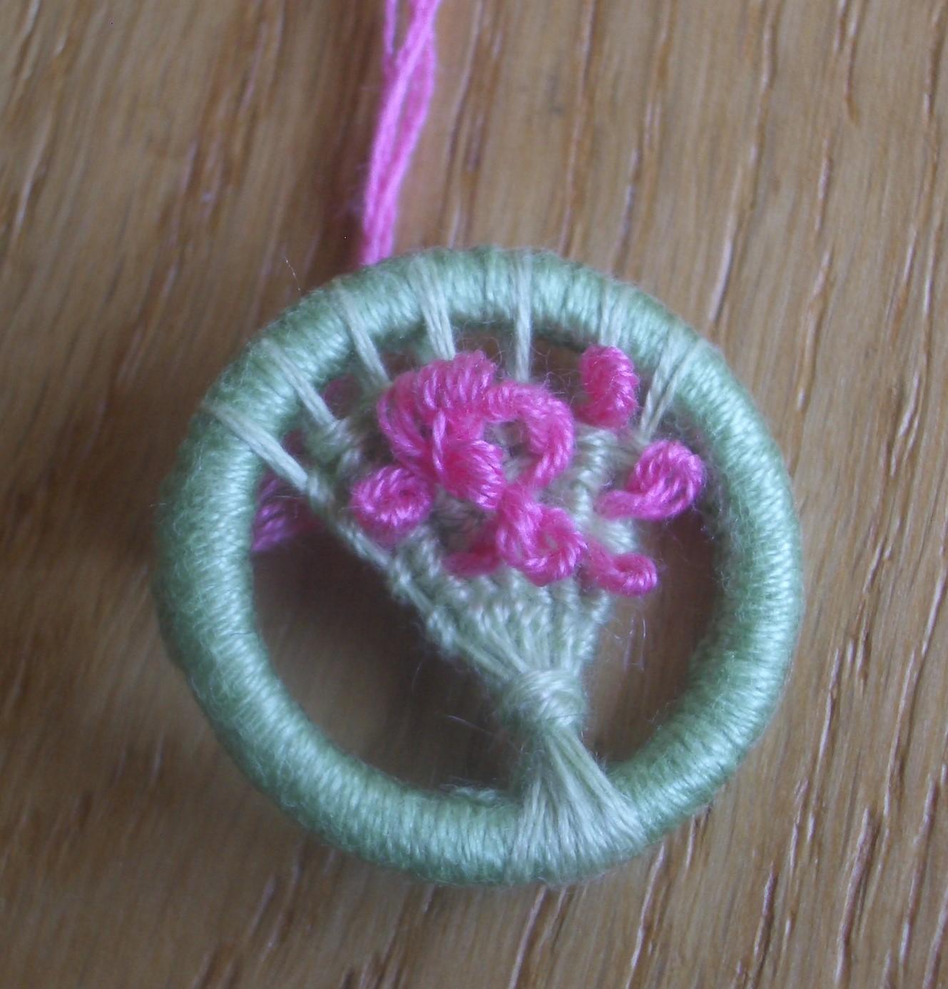 Dorset button French knots 5.JPG