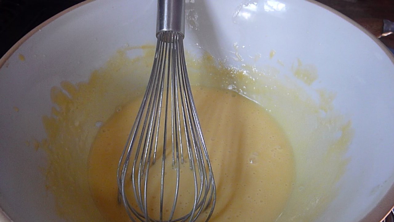 Eggs benedict 015.JPG