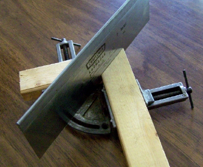 G dovetail saw.jpg