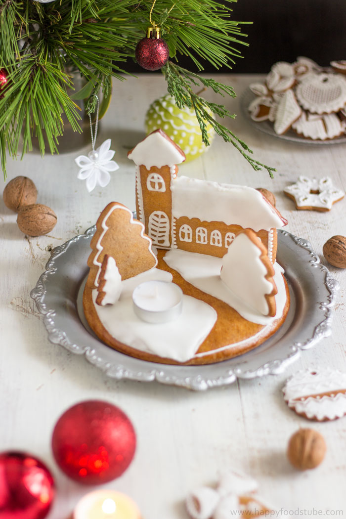 Gingerbread-Christmas-Candle-Holder-3.jpg