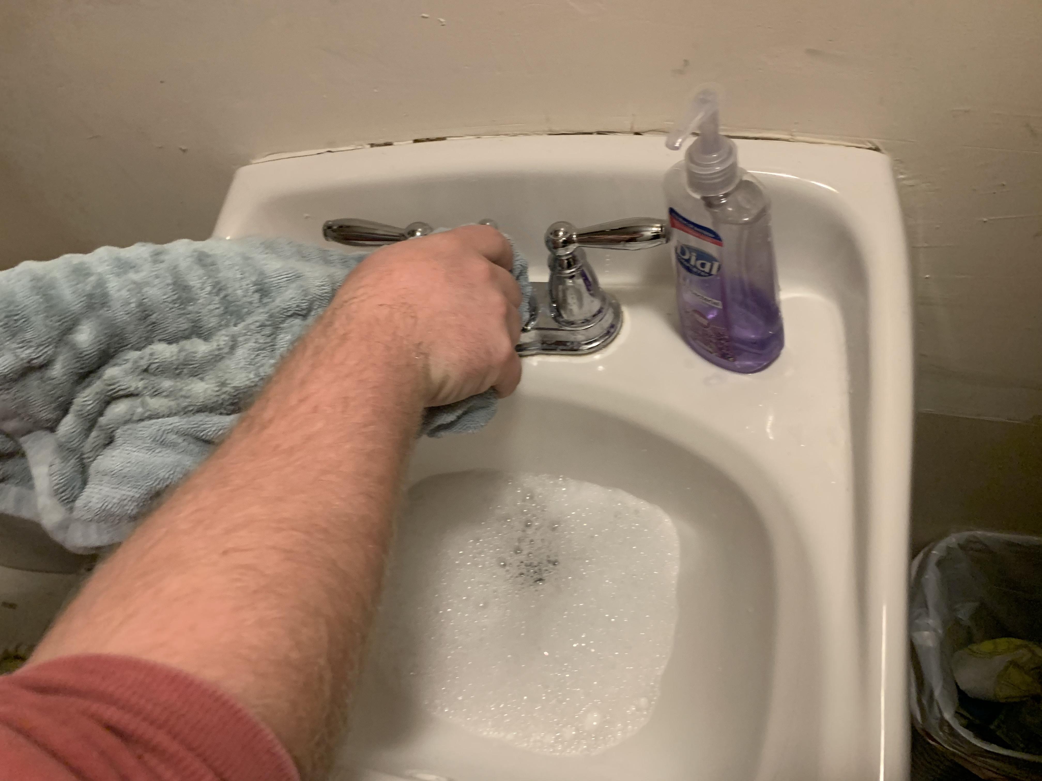 Handwashing Step 11.jpg