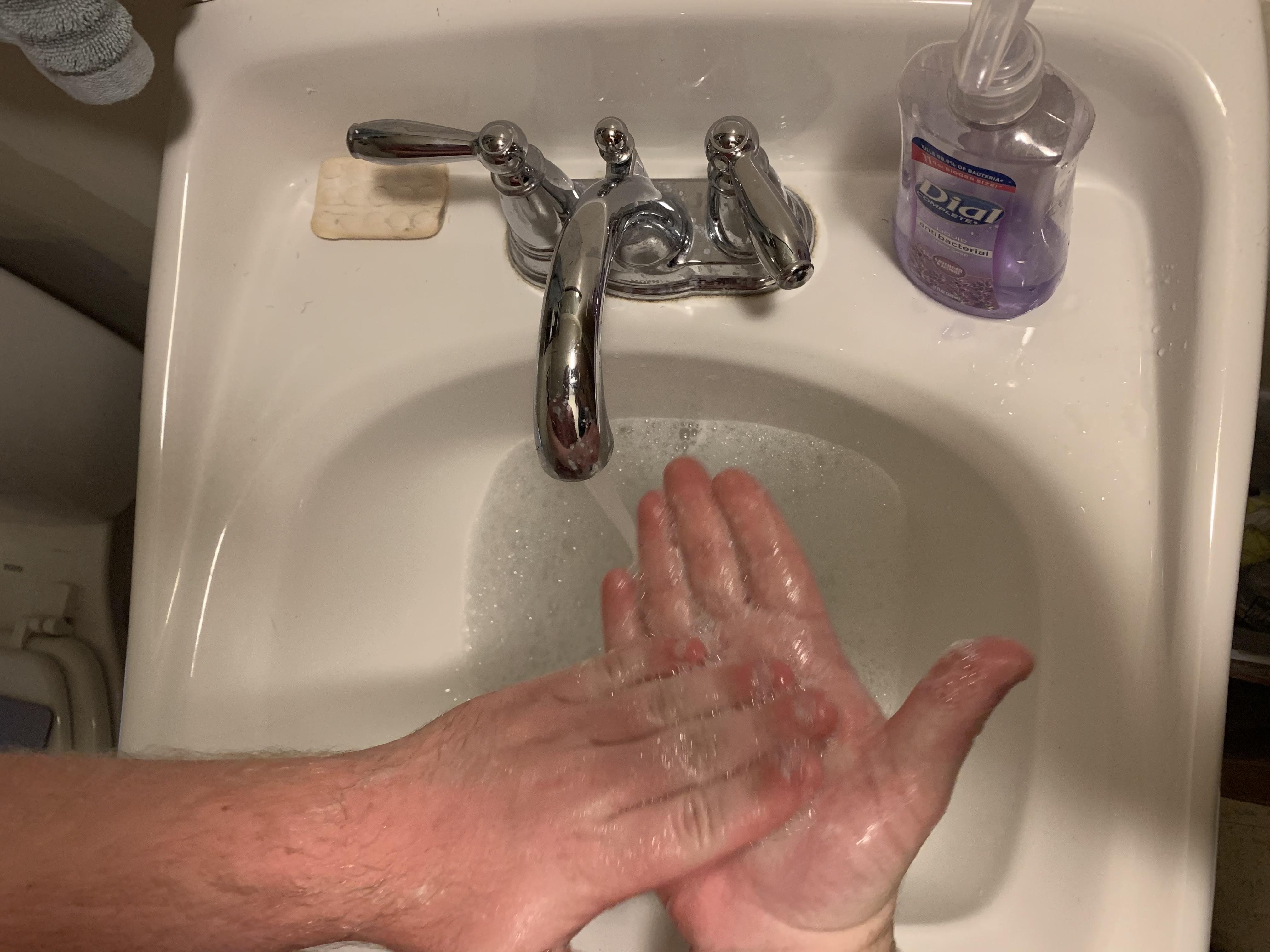 Handwashing Step 8.jpg