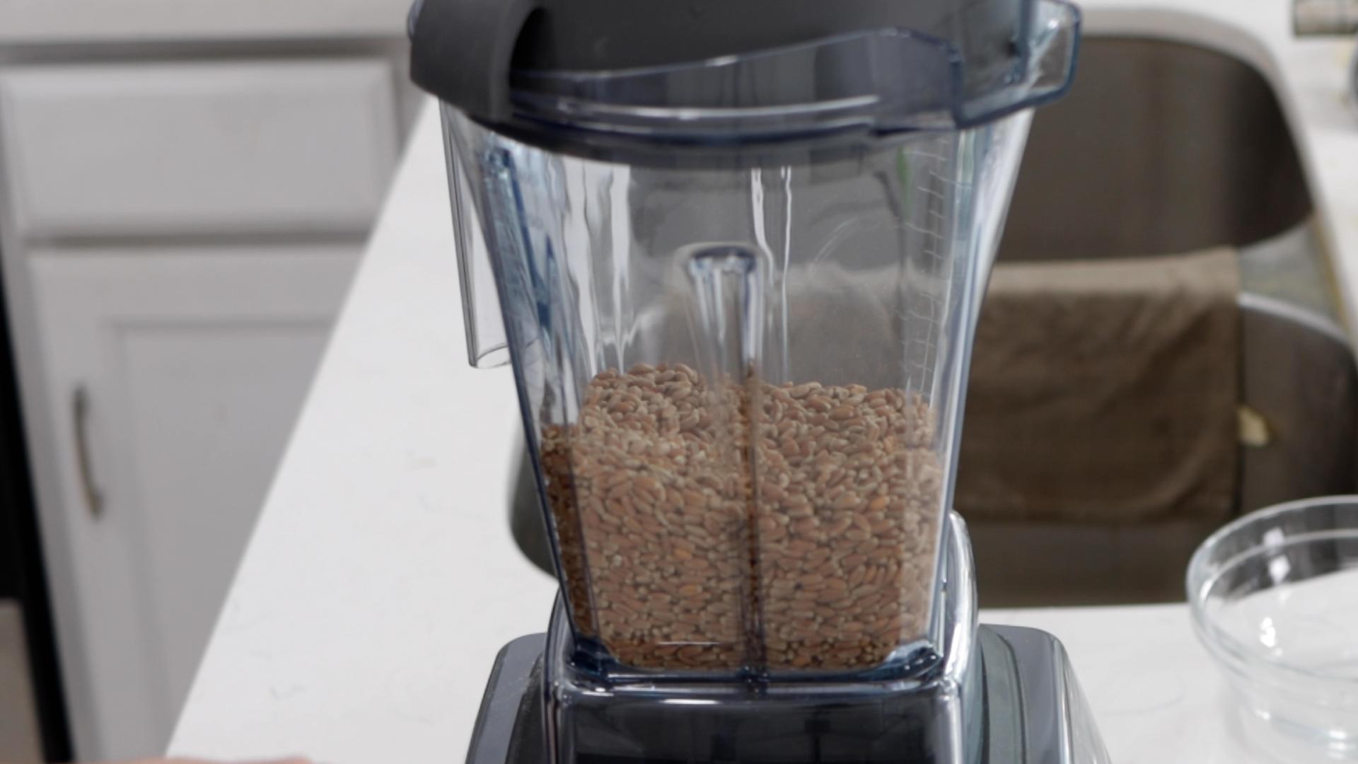 How to Make Wheat Flour in a Blender Cooking Basics.00_01_19_19.Still003.jpg