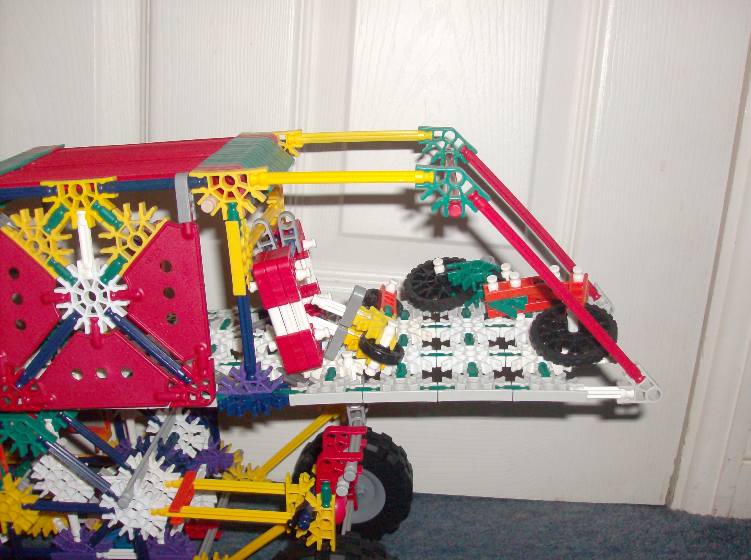 Knex Vehicle  (10).JPG