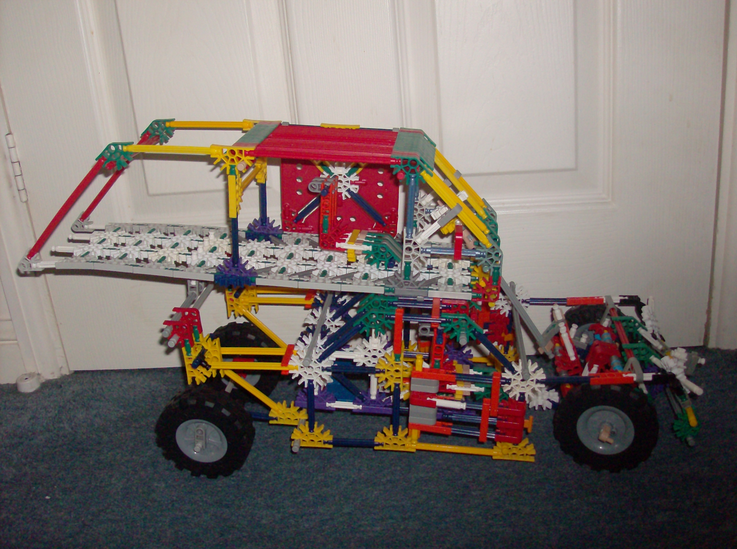 Knex Vehicle  (15).JPG