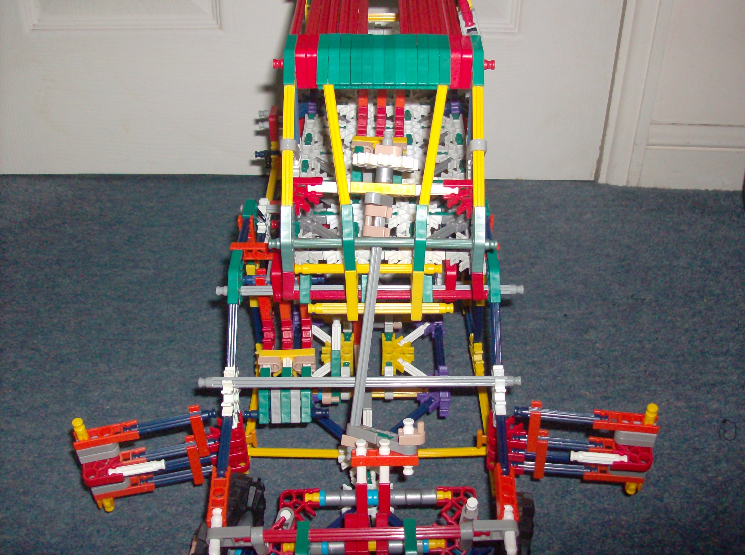 Knex Vehicle  (16).JPG