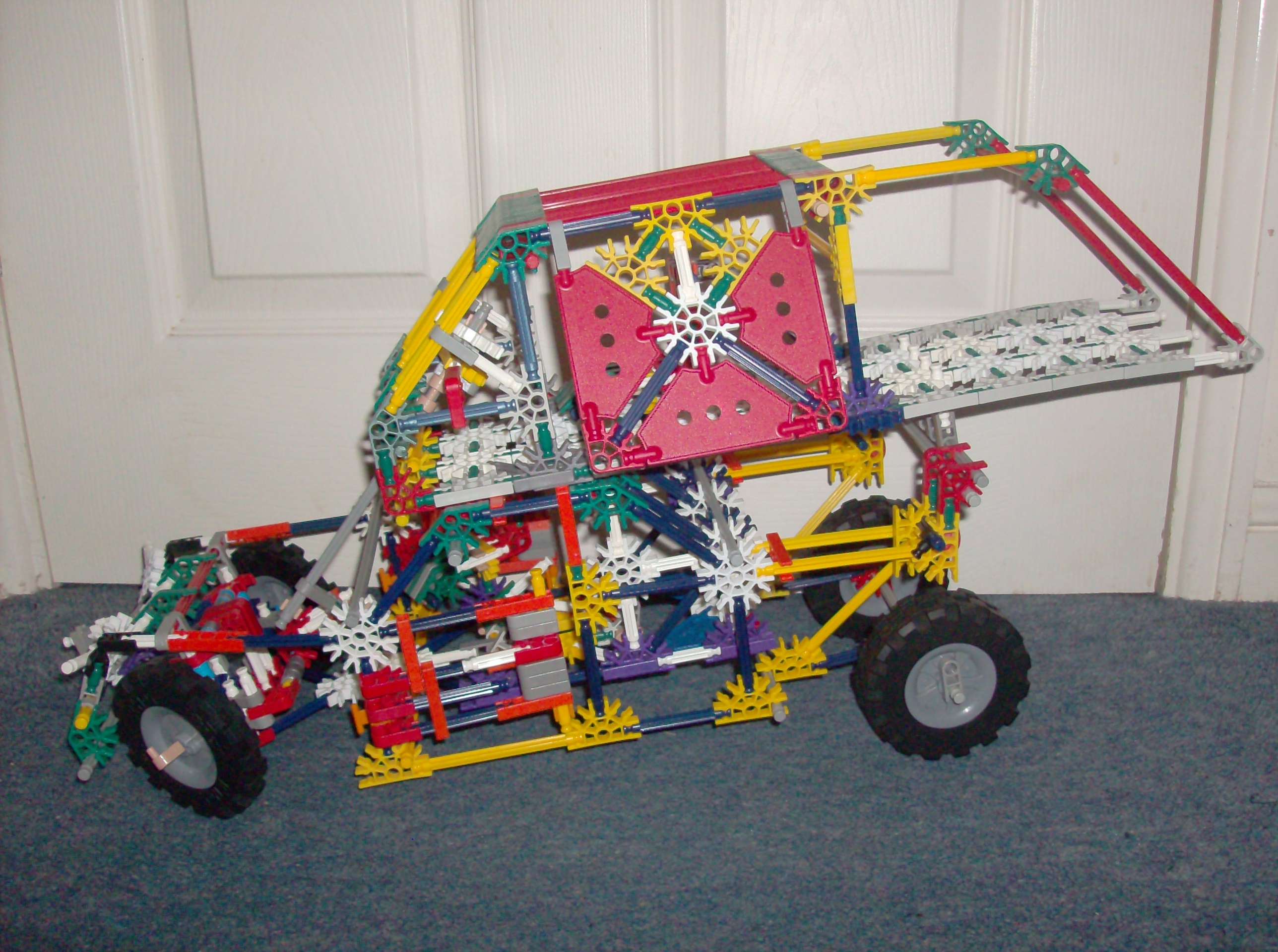 Knex Vehicle  (7).JPG