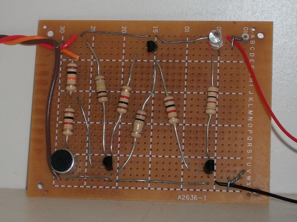 Knock Detector 04 Step 03 Make the Circuit.jpg