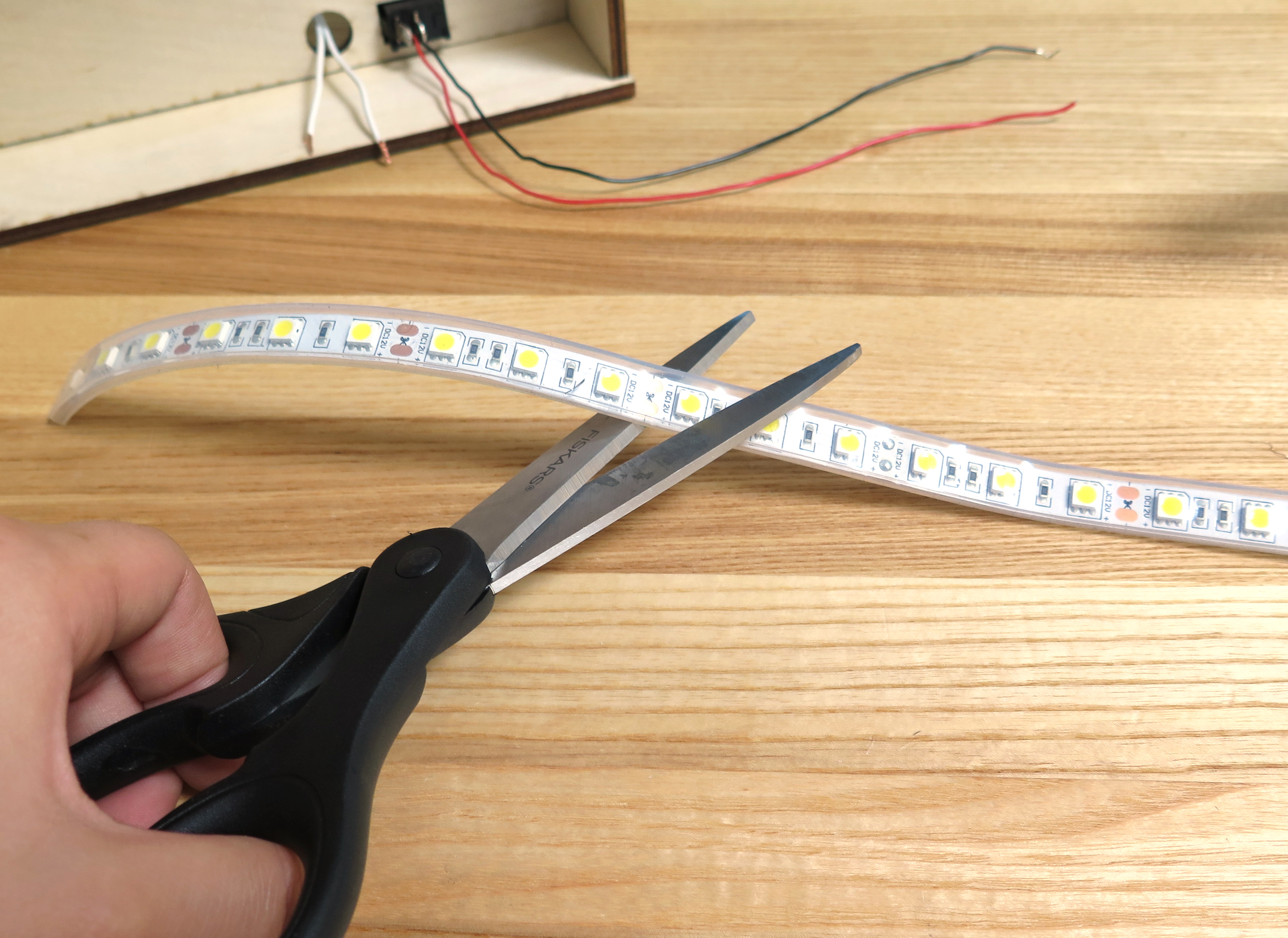 LED-Cut-Light.jpg