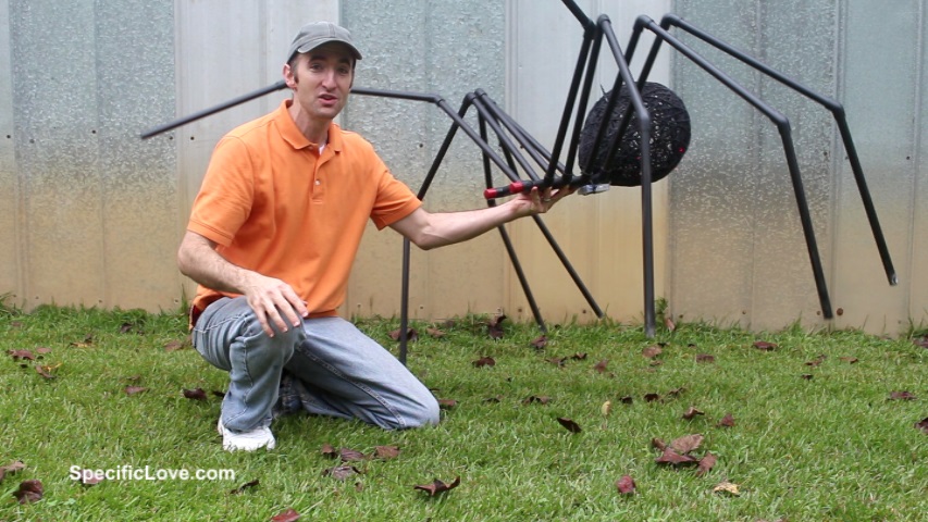 PVC Huge Spider 02.jpg