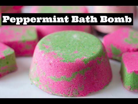 Peppermint Bath Bombs (DIY Saturday) Lush Inspired Bathbombs