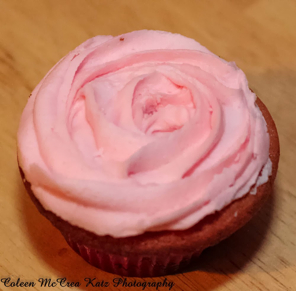 Pink Champagne Cupcakes.jpg