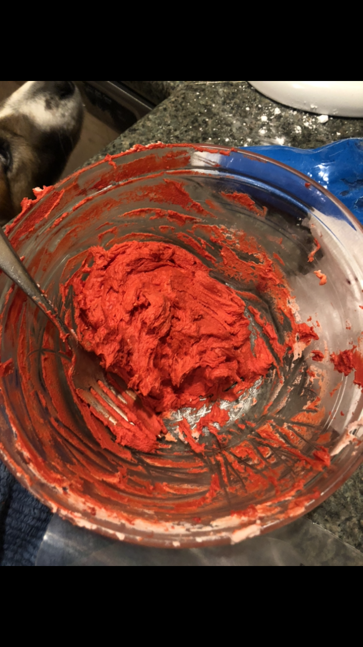 Red frosting.png