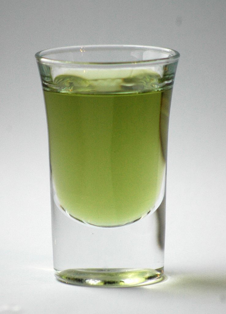 Schnapsglas_gr&uuml;ner_Chartreuse.jpg