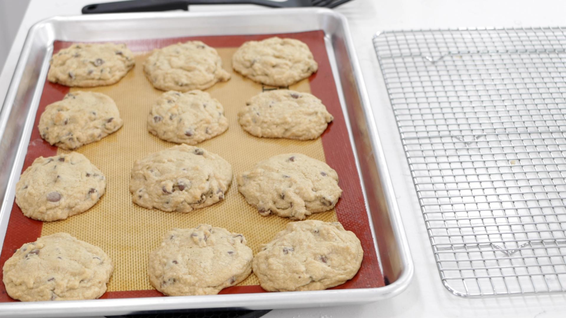 The Best Chocolate Chip Cookies Recipe.00_07_33_02.Still014.jpg