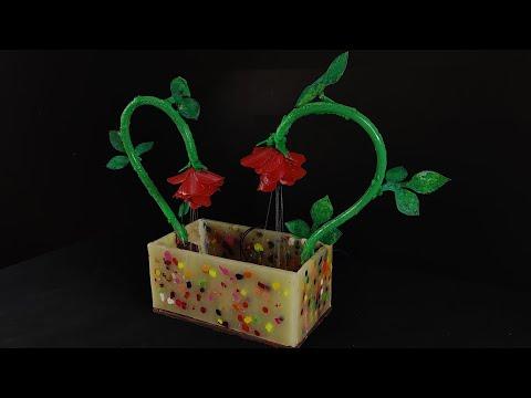 We made a Flower Basket with Crayons! And the Roses can Spit Water!