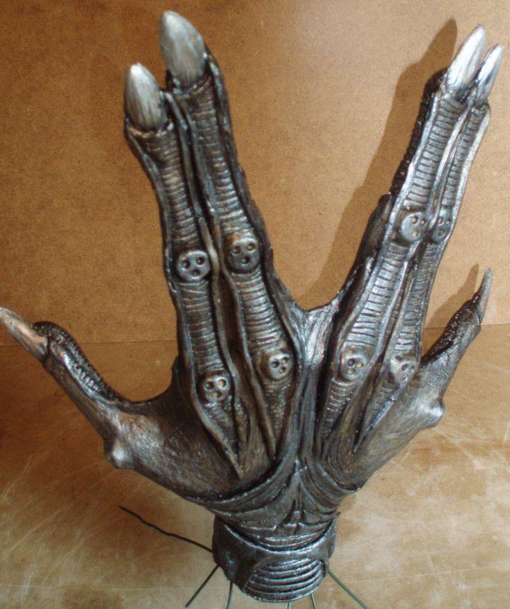 alien hand.jpg