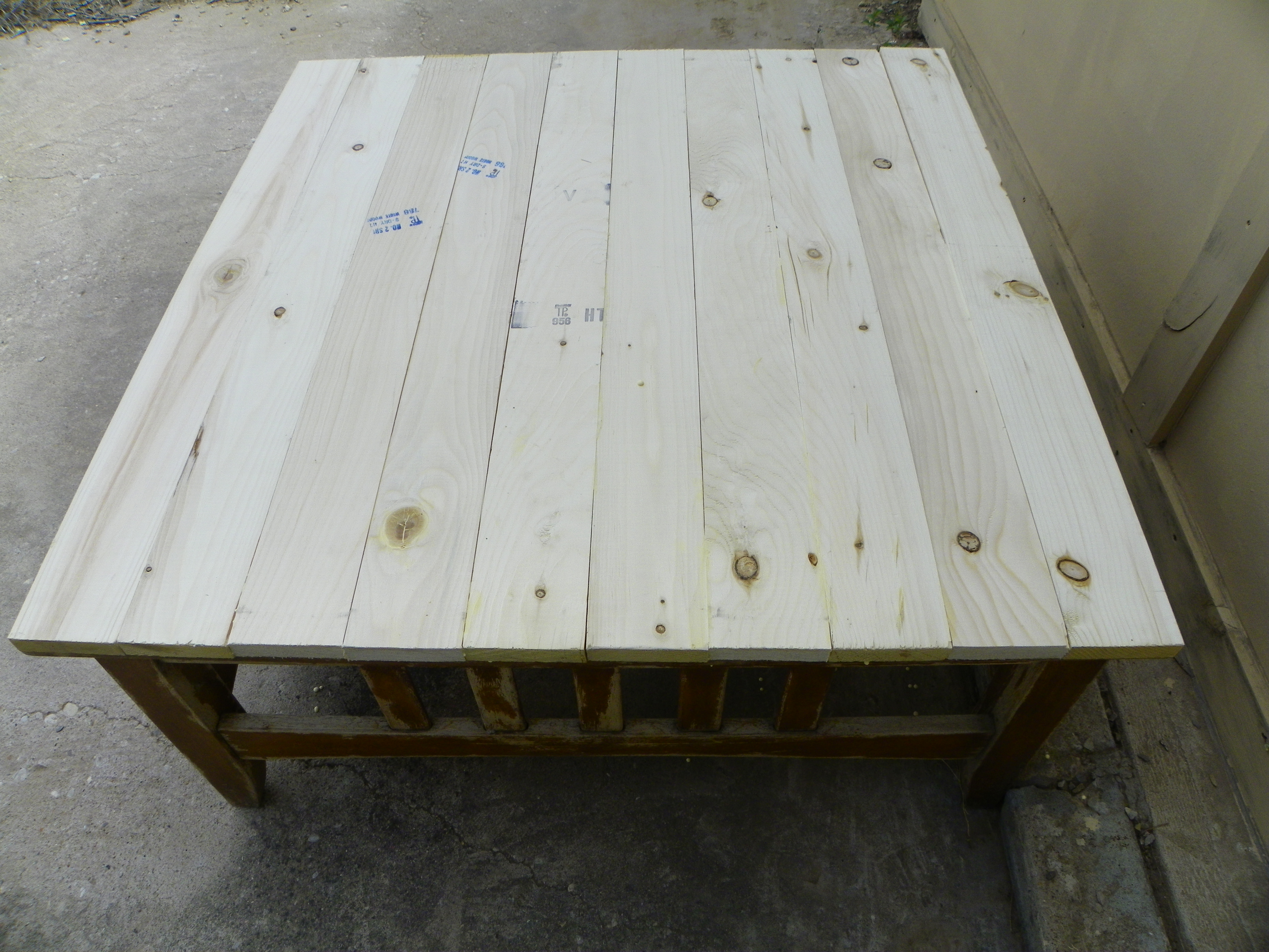 coffee table white 014.jpg