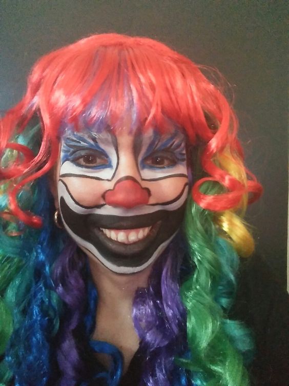 crazy clown 8.jpg