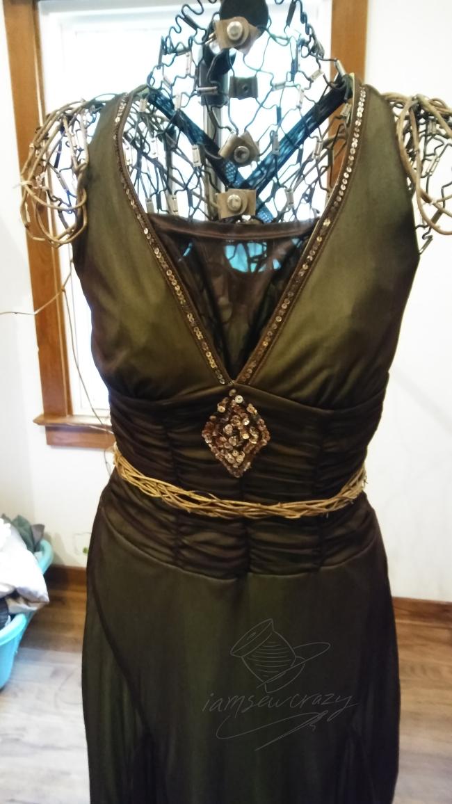 fairy dress with belt made of vines.jpg