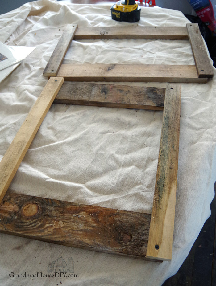 farmhouse-picture-frame-wasy-diy.jpg