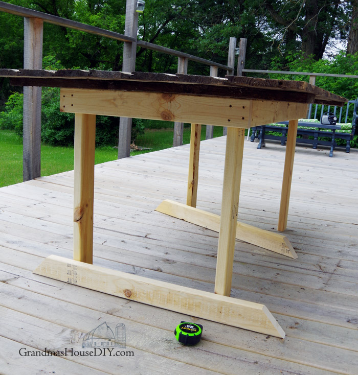 feet-mitre-barn-door-table.jpg