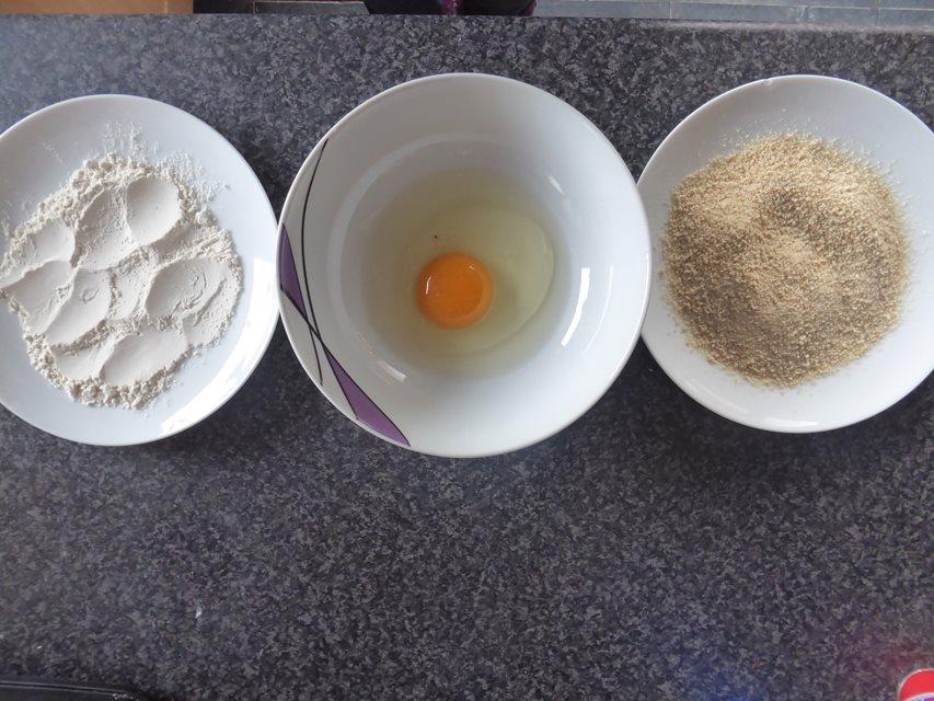 flour egg and breadcrumbs.JPG