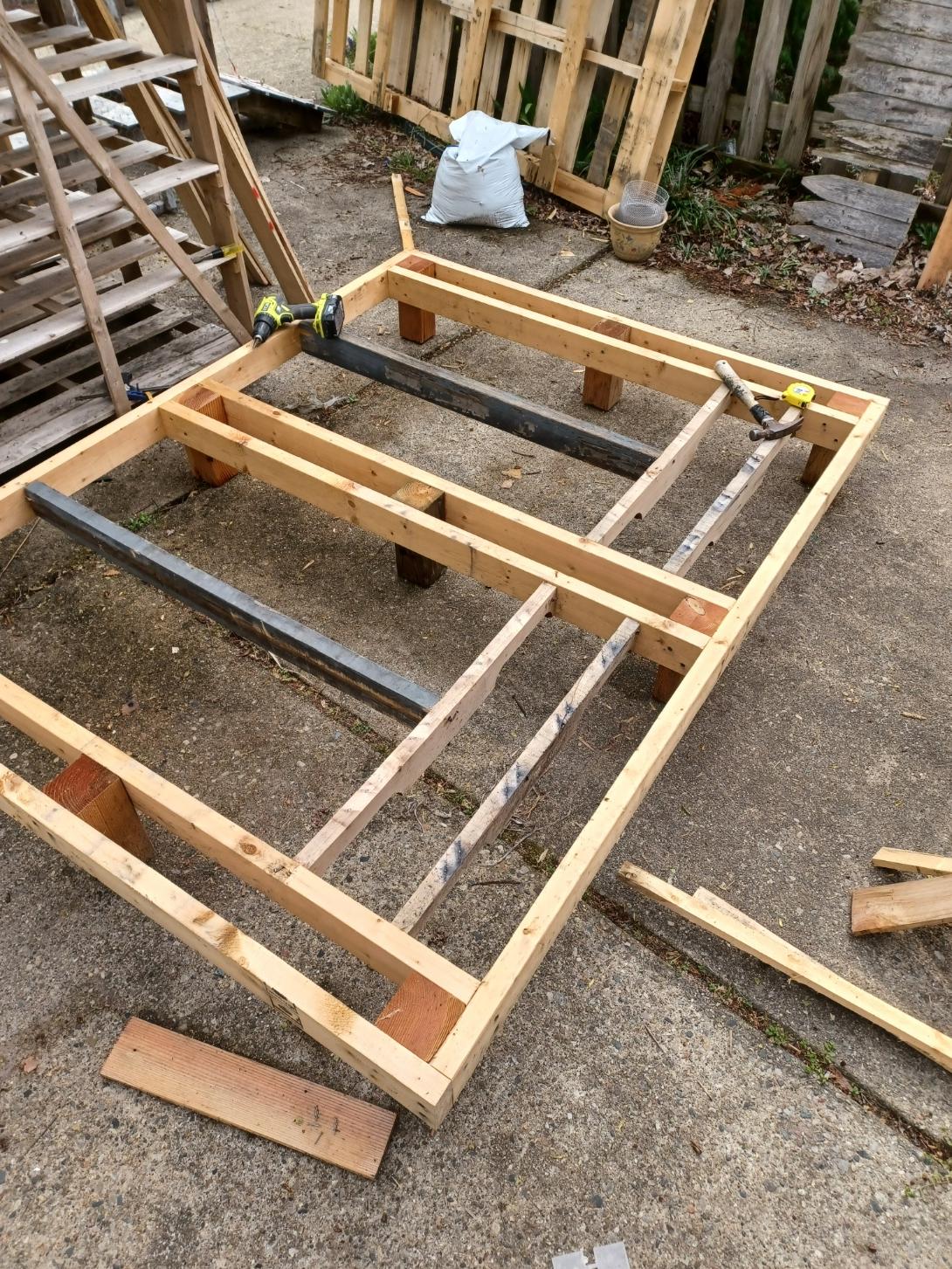 frame bed completed 2.jpg