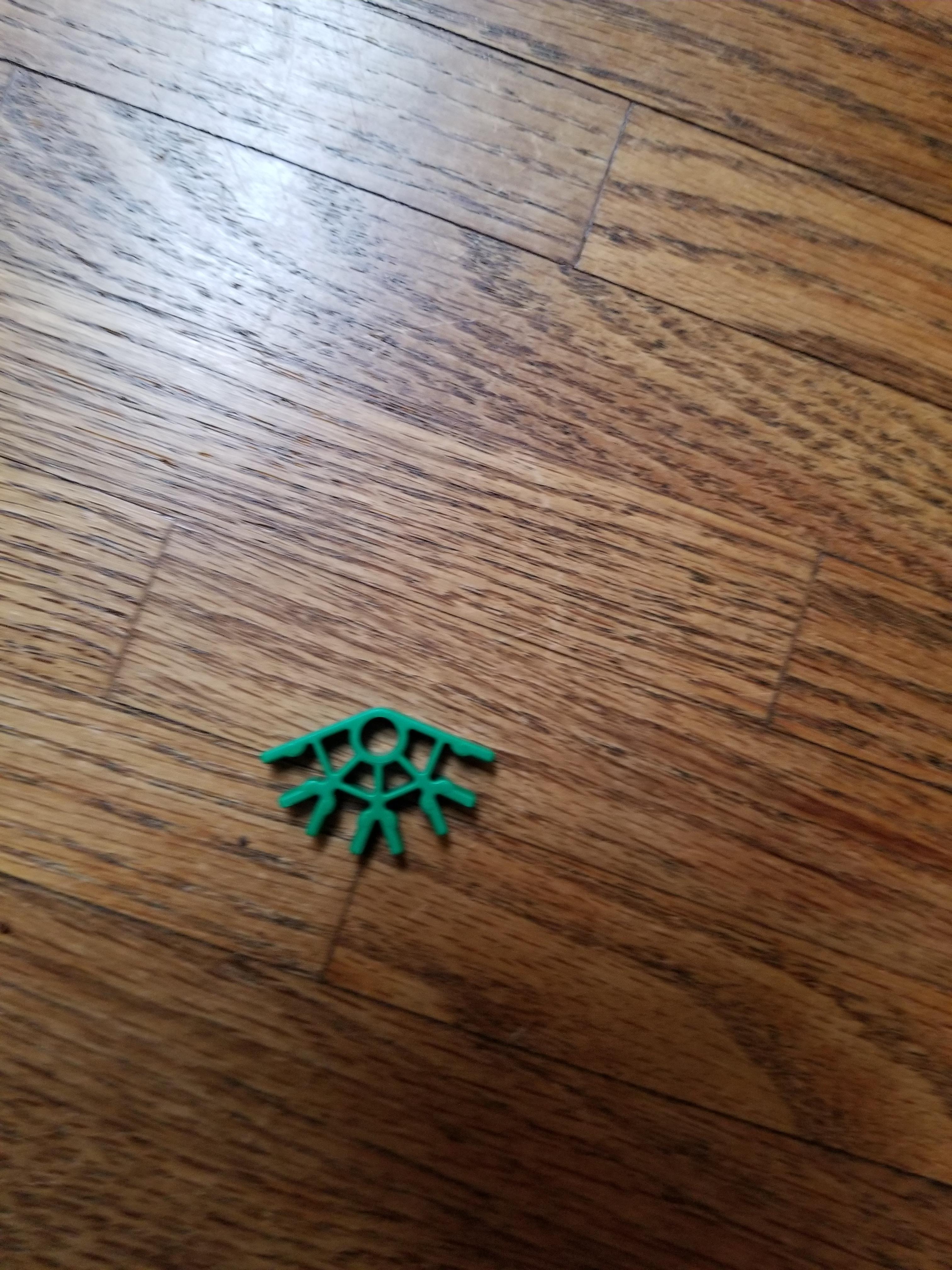 green connecter.jpg