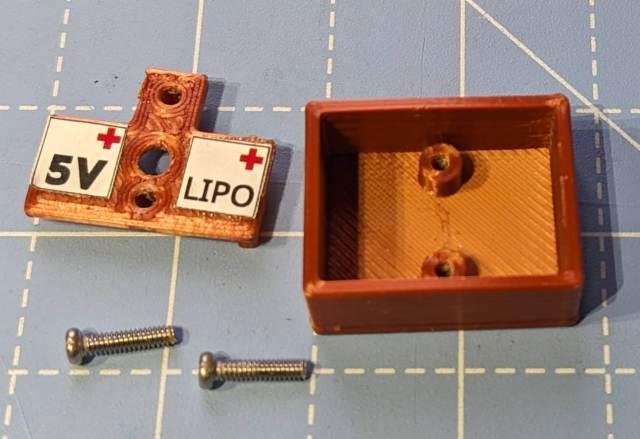 lipo_charger_case_parts.jpg