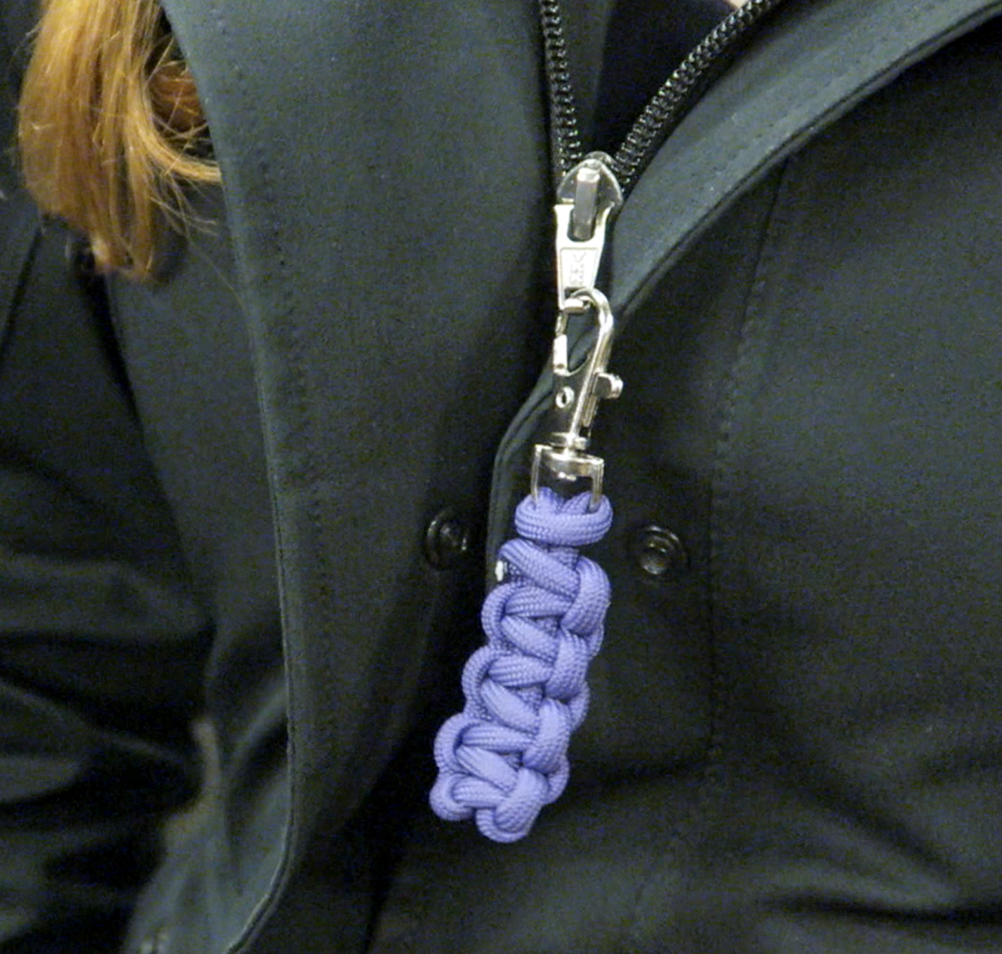 paracord zipper pull 01.jpg