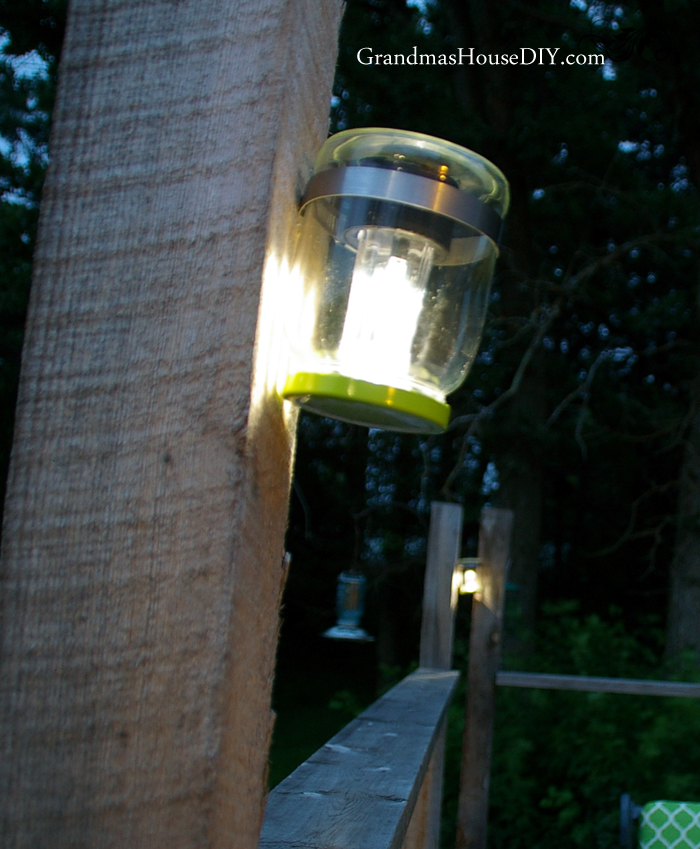 solar-lights-mason-jar-tutorial.jpg