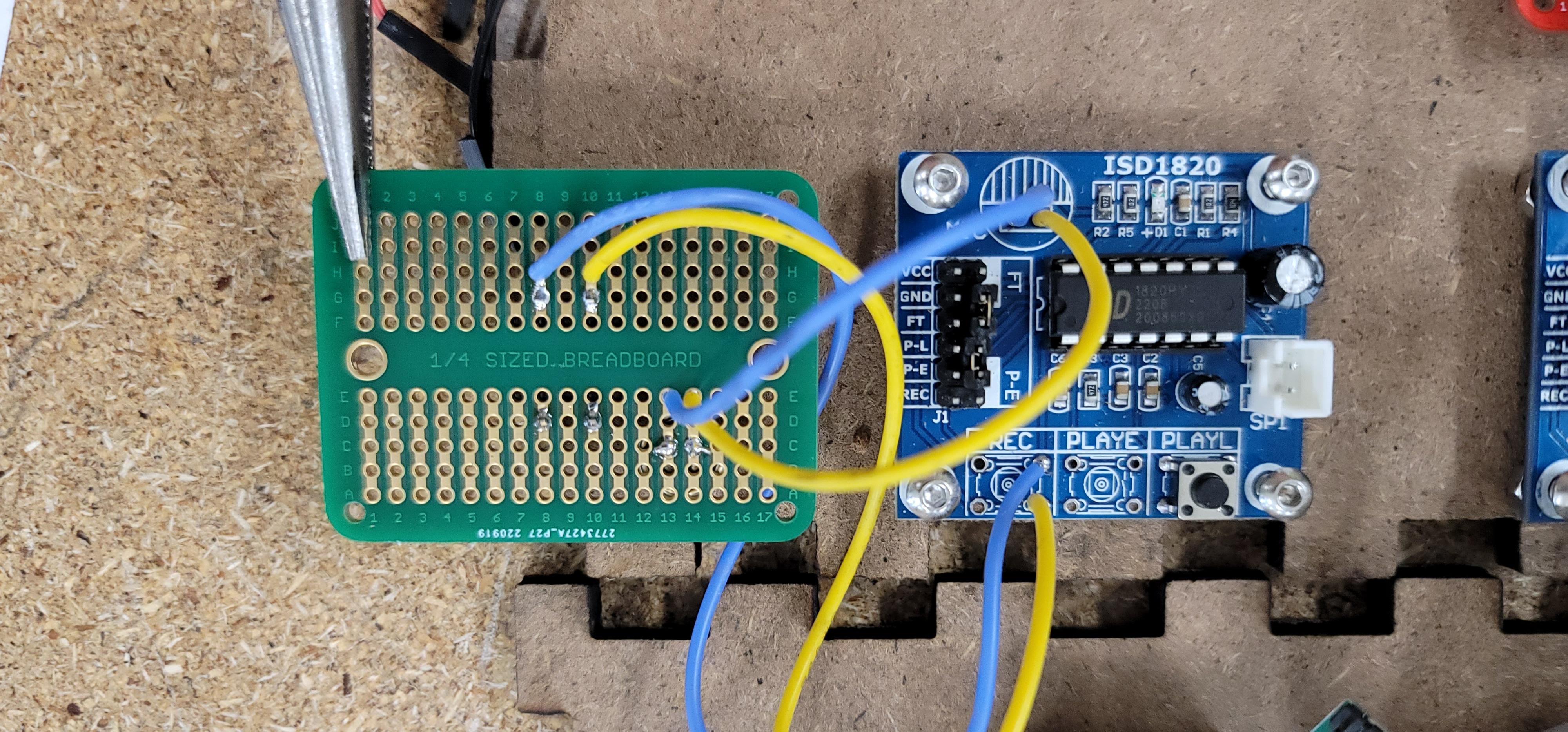 soundmodule_breadboard_back.jpg