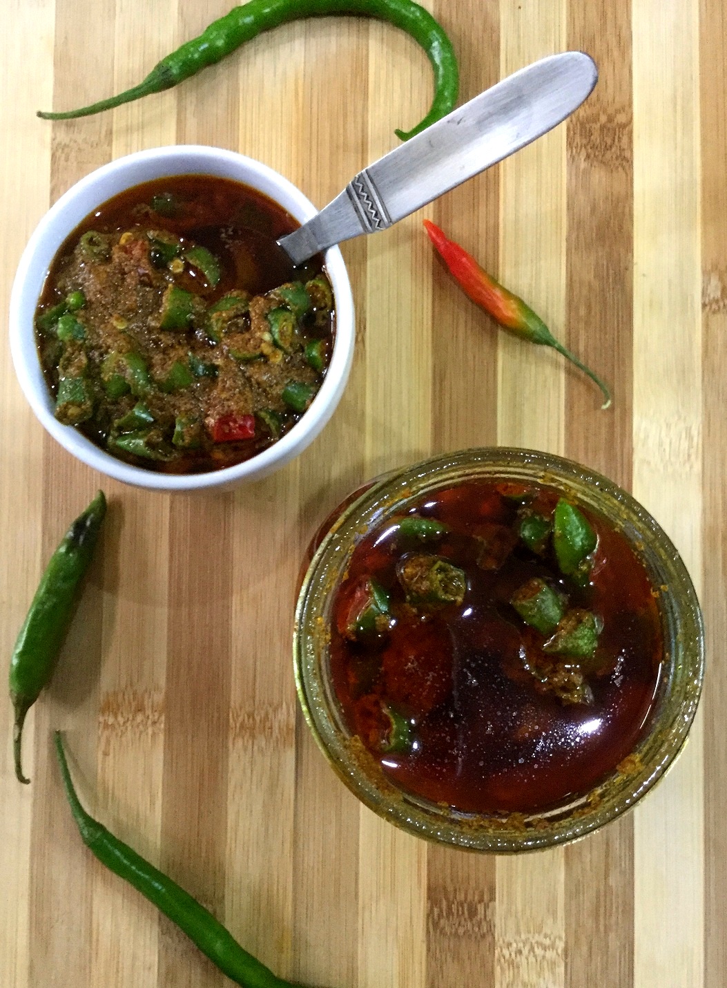 vertical green chilli pickle 1.jpg