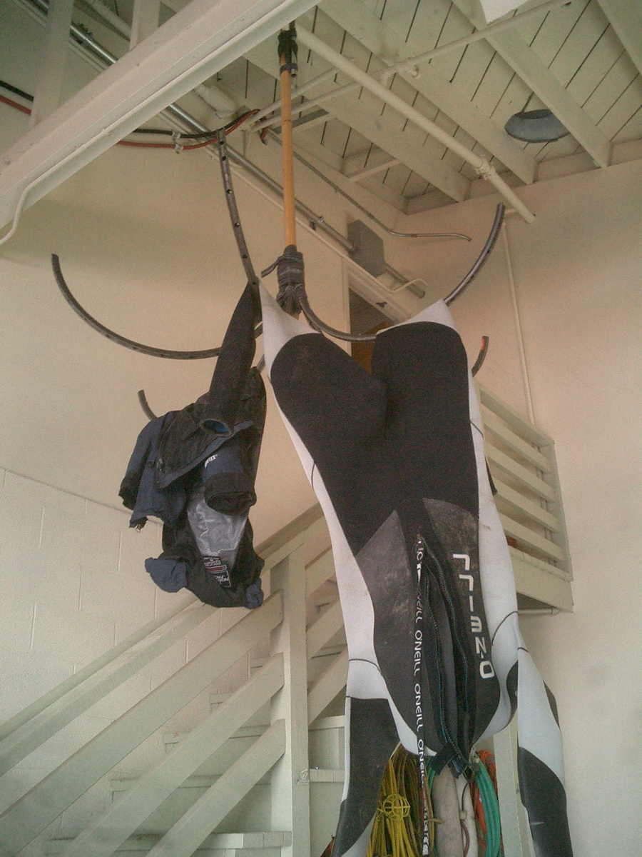 wetsuit_hanger_-_23.jpg