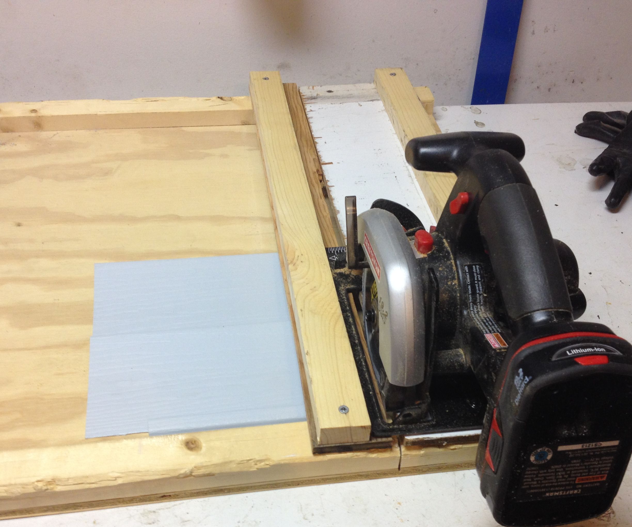 Circular Saw Cutting Jig for Vinyl Siding